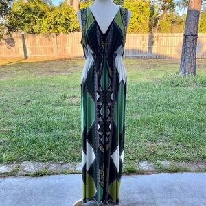 Women’s Floor Length Maxi Dress Green and White - size XL